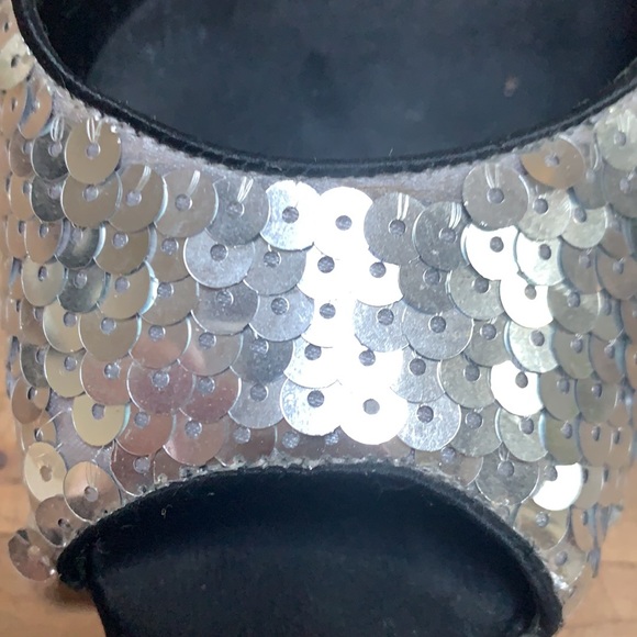 Bowne Heels - Picture 10 of 12